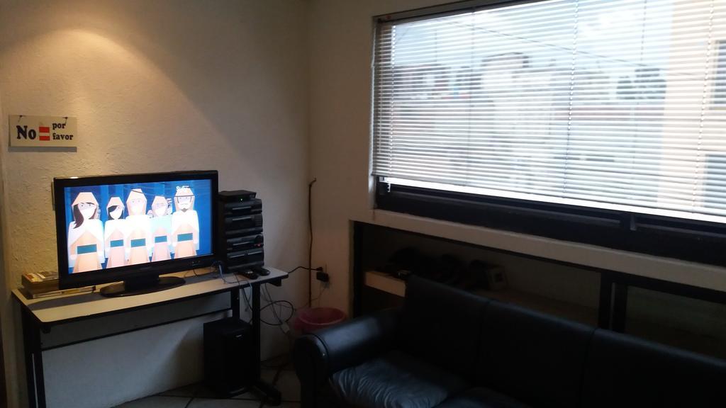 Hostal Avante Toluca Esterno foto