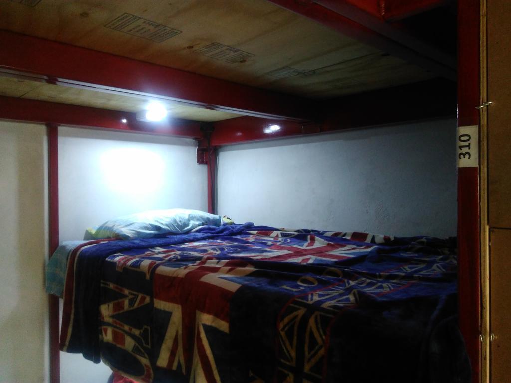 Hostal Avante Toluca Esterno foto