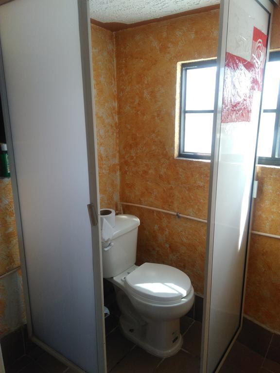 Hostal Avante Toluca Esterno foto