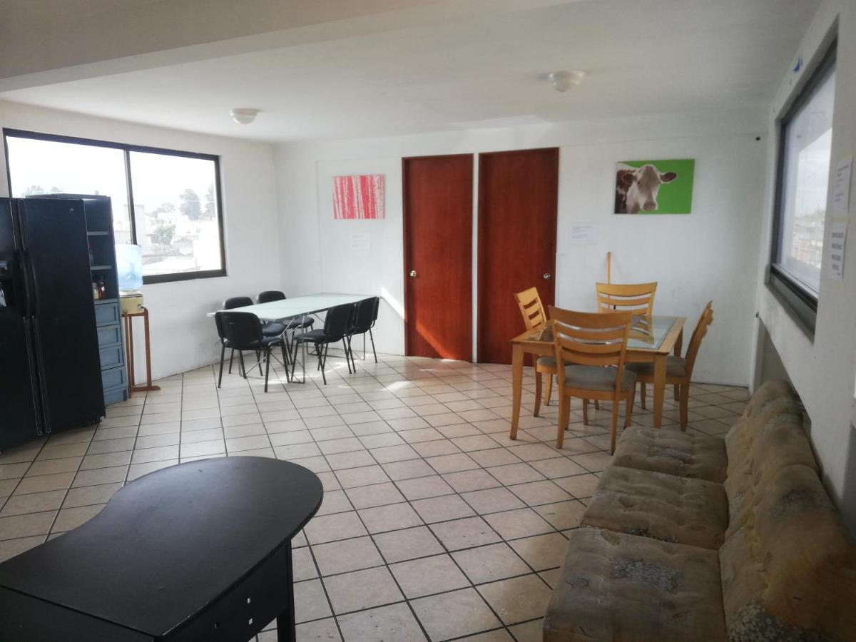 Hostal Avante Toluca Esterno foto