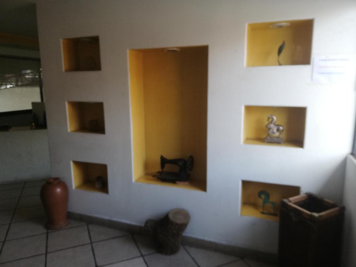 Hostal Avante Toluca Esterno foto