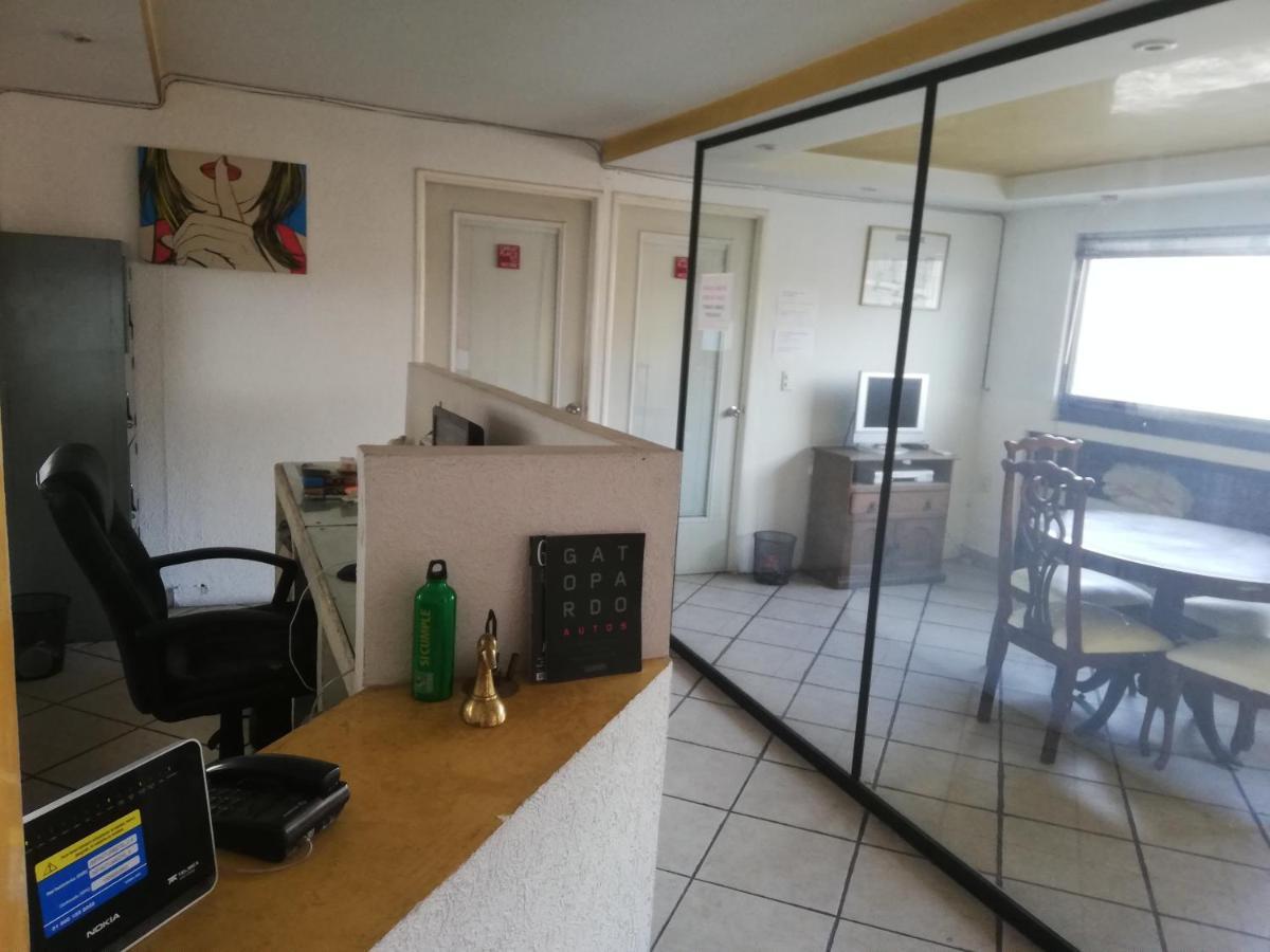 Hostal Avante Toluca Esterno foto
